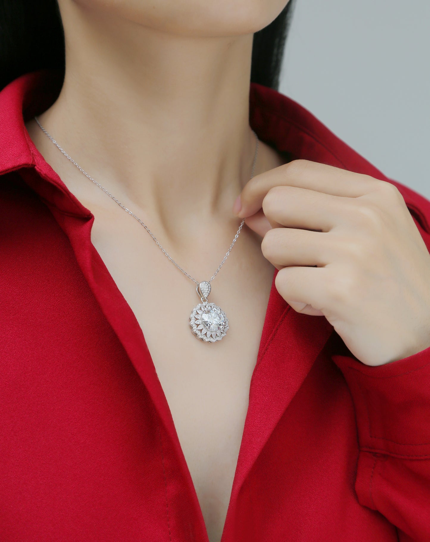 [TW] [#Link 53] 5 Carat Round Shape S925 Sterling Silver Mossanite Necklace