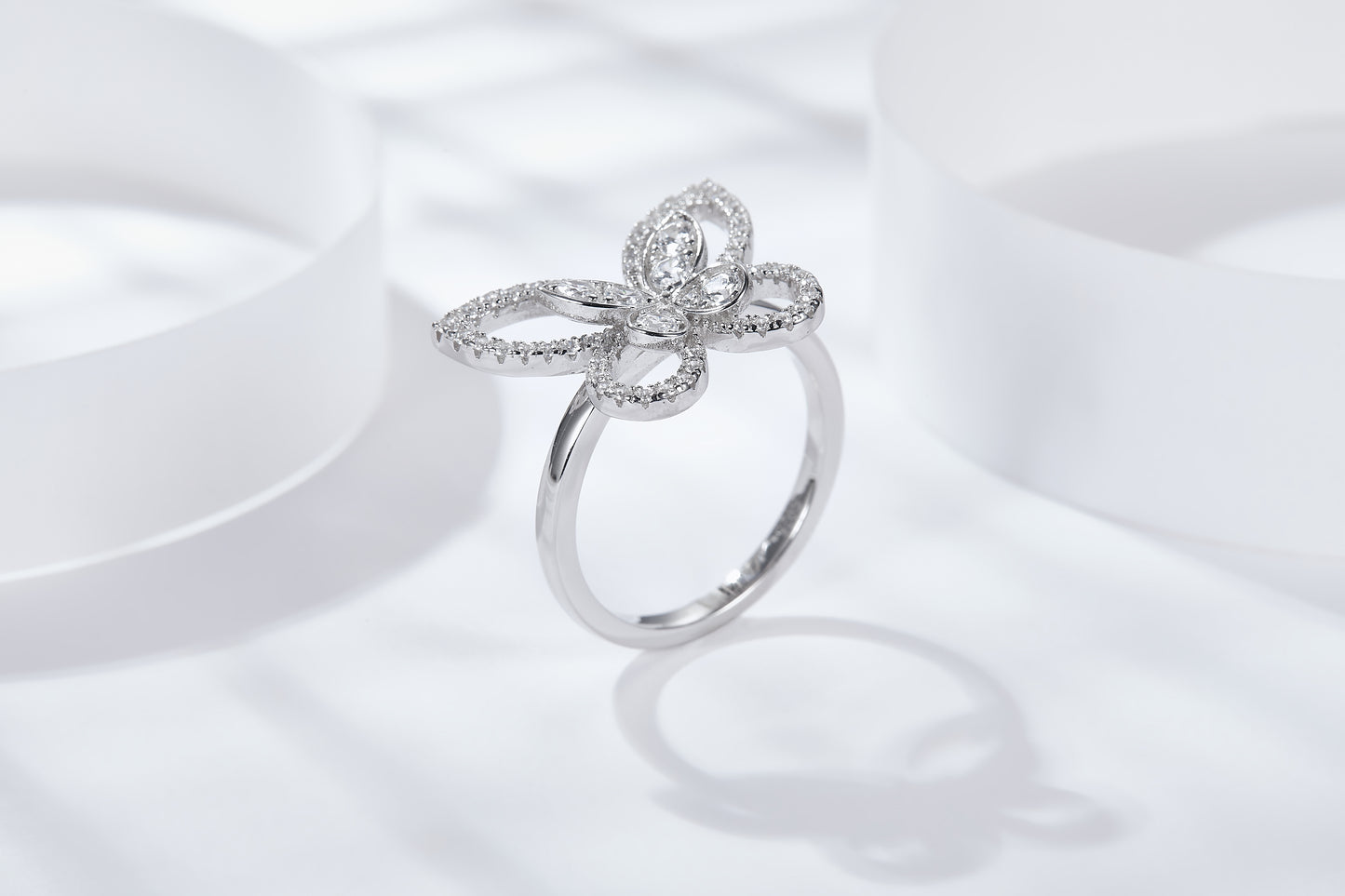 [TW] [#Link 39] S925 Sterling Silver Butterfly Shape Moissanite Ring