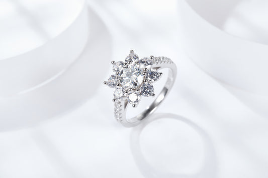 [TW] [#Link 31] 0.5 & 1 Carat S925 Sterling Silver Sunflower Shape Moissanite Ring