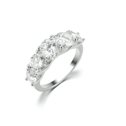 [TW] [#Link 03] 4.2 Carat 5 Stones S925 Sterling Silver Moissanite Ring